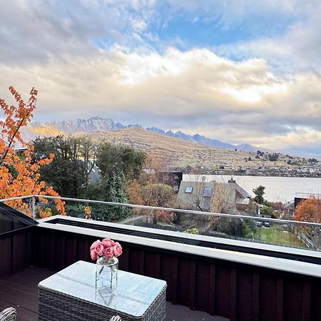 4 Bedroom Home, Unlimited Wifi, Fantastic Lake Views With Private Balcony Queenstown Kültér fotó